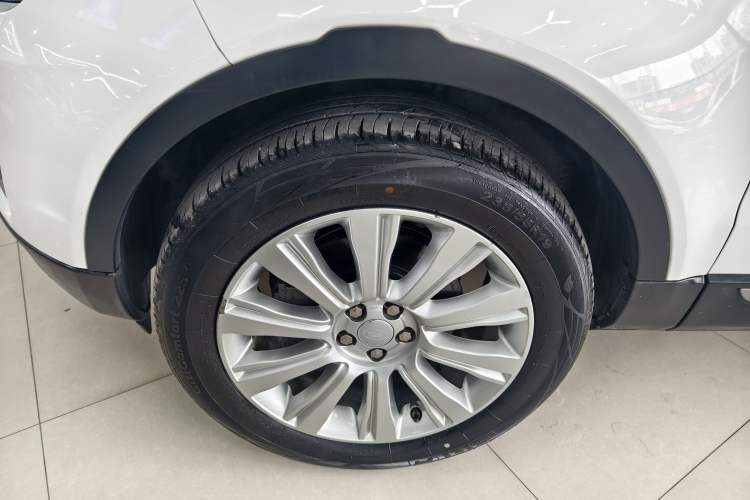 Used Land Rover Range Evoque 2017 2.0T SE Smart Glow Edition
