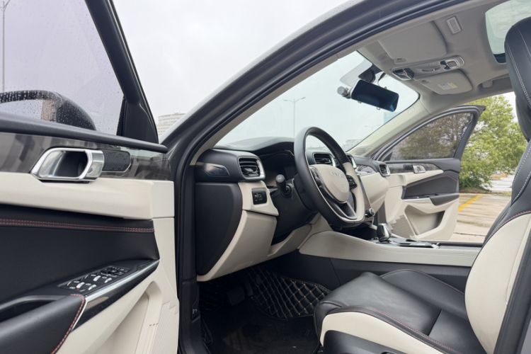 Used Lynk & Co 02 2020 1.5T DCT Two-Wheel Drive Zhaobao Version
