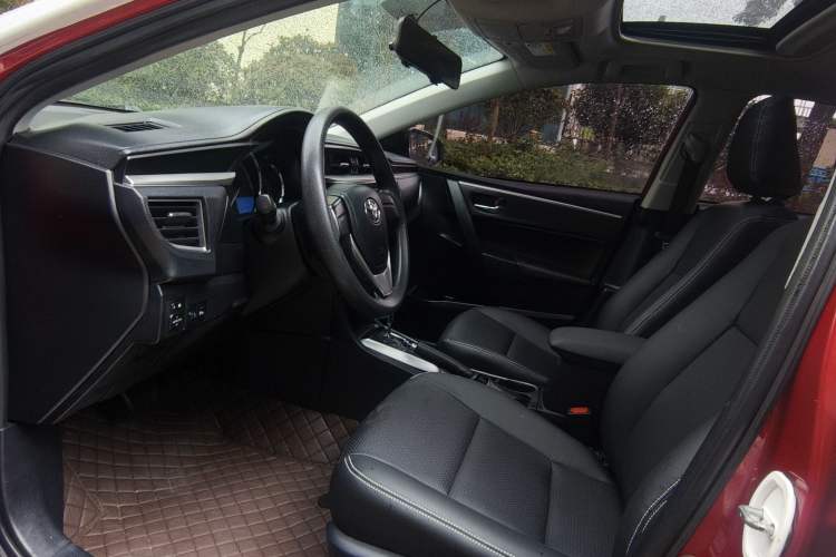 Used Toyota Levin 2014 1.6G CVT Elite Edition Interior 3