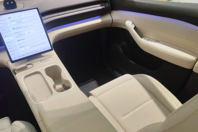 Used Nio ES6 2023 75 kWh