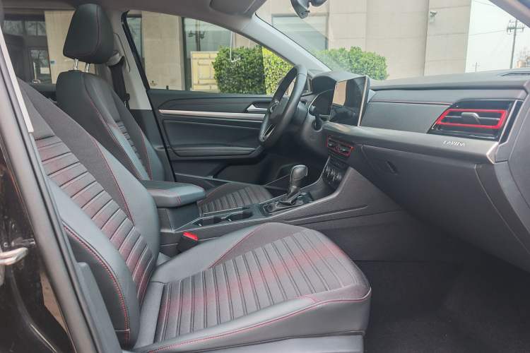 Used Volkswagen Lavida 2023 280TSI DSG Starry Sky Deluxe Edition Right Front Seat