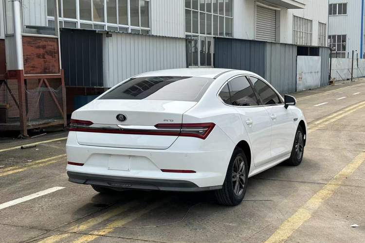 Used BYD Qin Pro 2019 Super Edition 1.5TI Automatic Smart Connect FENGSHANG Model China VI Standard
