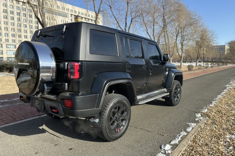 Used BAIC Off-Road BJ40 2023 2.0D Automatic Four-Wheel Drive Blade Hero Edition Pioneer Type
