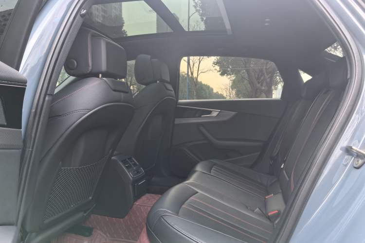 Used Audi A4L 2022 40 TFSI quattro RS Performance Package