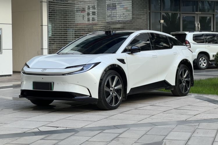 Used Toyota bZ5 2025 Model 550 PRO Smart Driving Edition