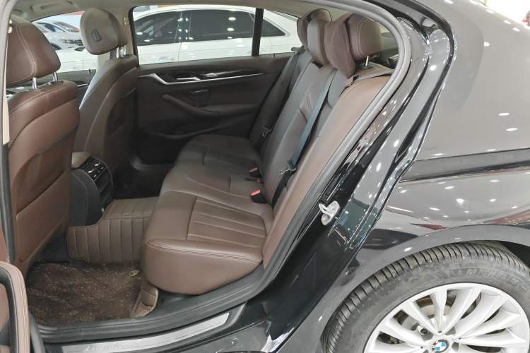 Used BMW 5 Series 2019 Facelifted 525Li Luxury Package