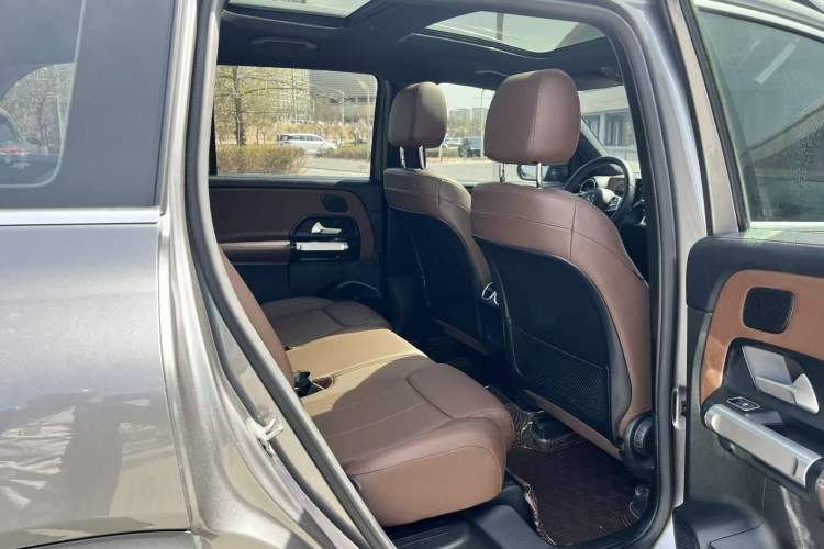 Used Mercedes-Benz GLB 2020 GLB 200 Dynamic Edition Interior 4