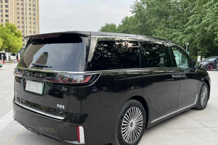Used VOYAH Dream 2025 PHEV Four-Wheel-Drive Flagship Version – Qiankun Edition Exterior 7