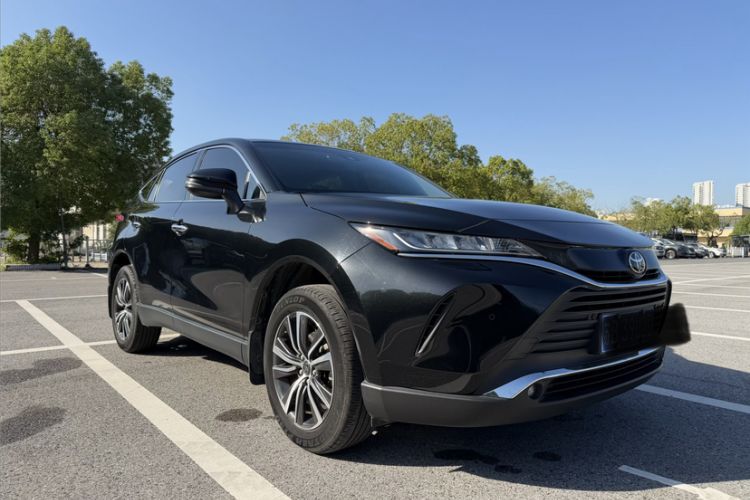 Used Toyota Harrier 2023 2.0L CVT Two-Wheel Drive Luxury Edition
