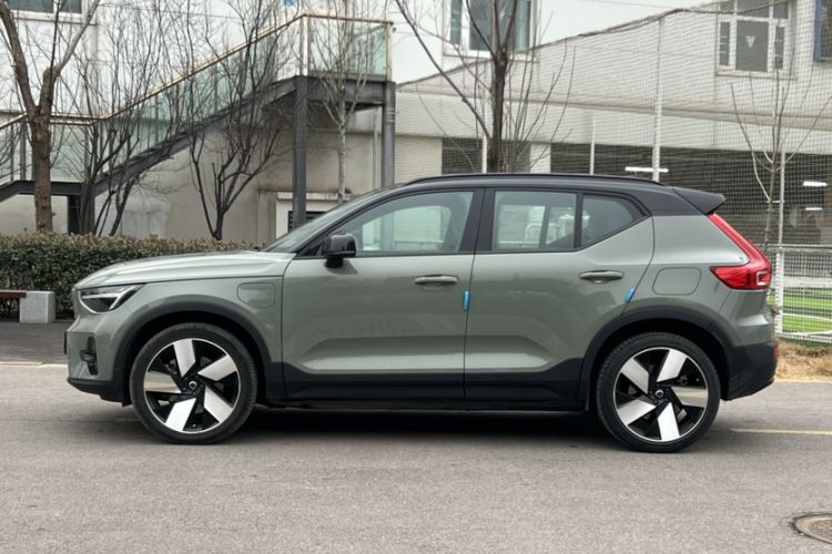 Used Volvo XC40 New Energy 2023 Four-Wheel-Drive High-Performance Version