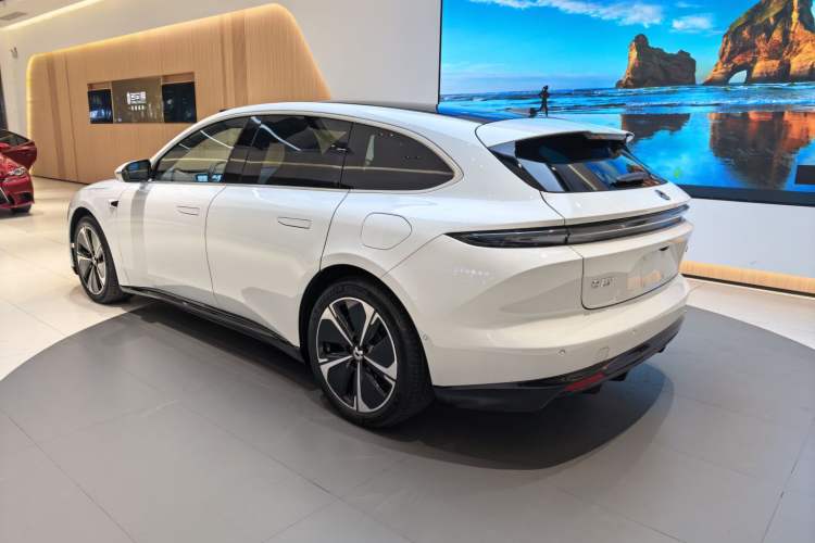 Used Nio ET5T 2025 75 kWh Touring