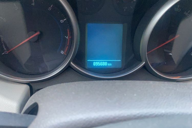 Used Chevrolet Cruze 2015 1.5L Classic SL MT