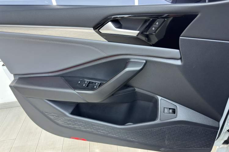 Used Volkswagen Sagitar 2021 200TSI DSG Excellence Edition