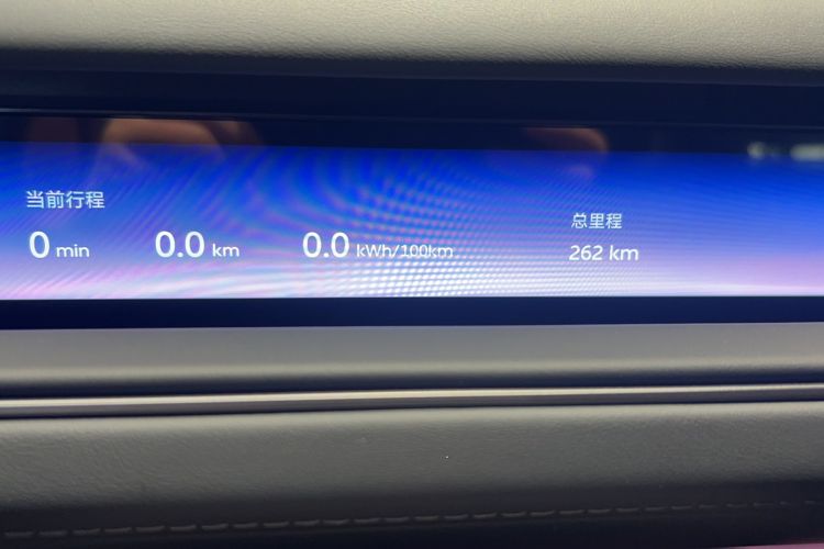 Used Nio ES8 2026 Model 6-seat Executive Luxury Edition Odometer Close Up