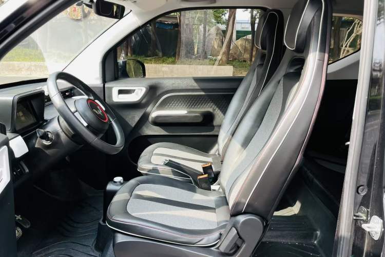 Used Wuling Hongguang MINIEV 2022 GAMEBOY 200km Gaming Edition with Lithium Iron Phosphate