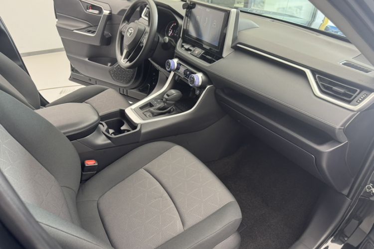 Used Toyota RAV4 2020 2.0L CVT Two-Wheel Drive Fashion Edition
