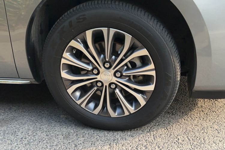 Used Buick GL8 2023 Land Executive Class 652T Luxury Model