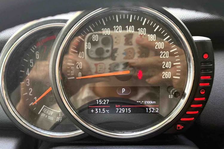 Used MINI 2014 1.2T ONE Interior 4