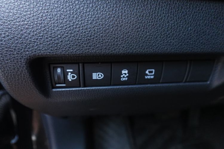 Used Toyota Harrier 2022 2.0L CVT Two-Wheel Drive Deluxe Edition Interior 1