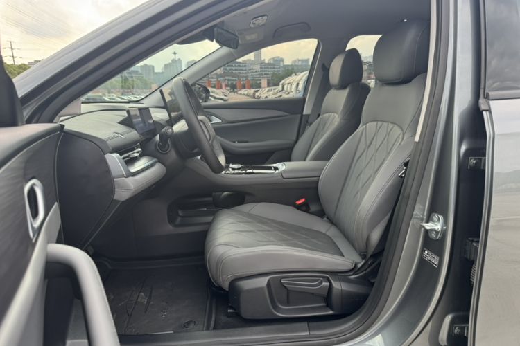 Used Geely Galaxy A7 2025 Model EM-i 70km Launch Edition Interior 2