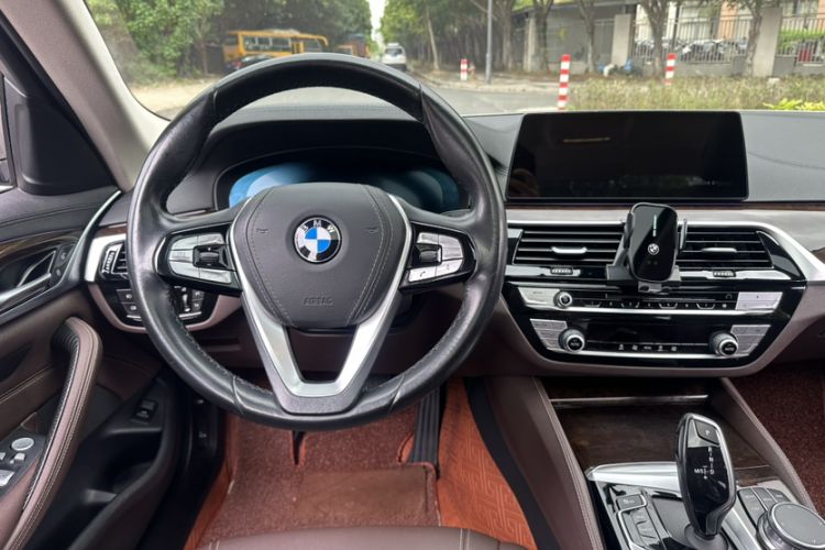 Used BMW 5 Series 2019 525Li Luxury Package