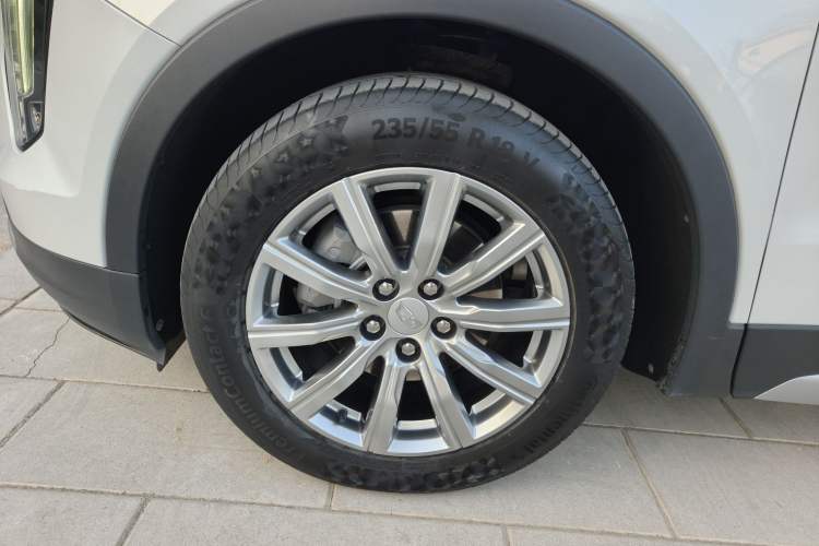 Used Cadillac XT4 2020 28T Two-Wheel-Drive Leading Version