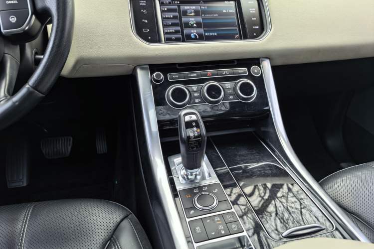 Used Land Rover Range Rover Sport 2014 3.0 SC V6 HSE