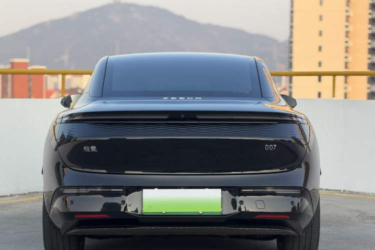 Used Zeekr 007 2024 Rear-Drive Intelligent Driving Version 75 kWh
