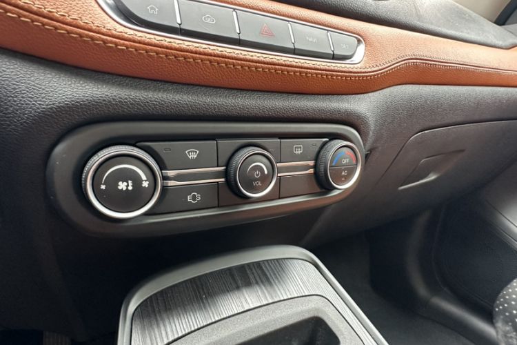 Used Chery Tiggo 7 2016 2.0L CVT Shining Edition
