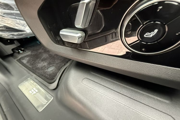 Used Jetour Zongheng G700 Trailblazer 2025 Model Xiangjing Edition 6-seater Interior 4