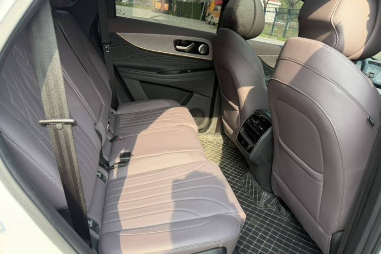 Used Chery Tiggo 9 2025 2.0T Automatic Two-Wheel Drive Luxury Edition 5 Seats