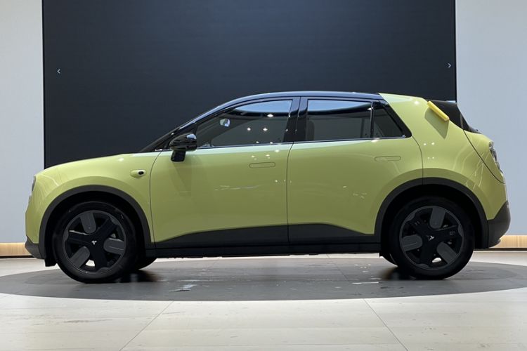 Used firefly 2025 Free Edition
