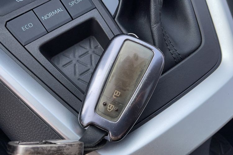 Used Toyota RAV4 2022 2.0L CVT Two-Wheel Drive Fashion Plus Edition