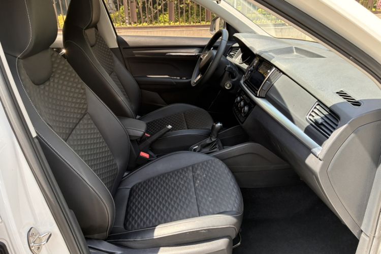 Used Skoda Kamiq 2018 1.5L Automatic Comfort Edition China VI Standard Interior 2