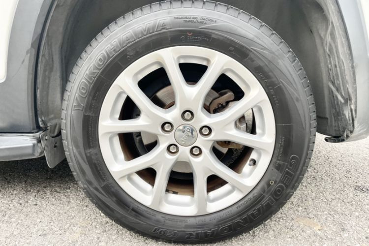 Used Jeep Cherokee 2016 2.0L Superior Edition
