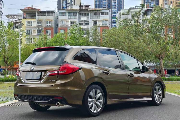 Used Honda Jade 2017 1.8L automatic Comfort version 5 seats