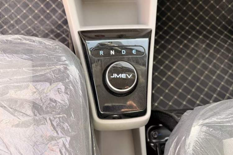 Used JMEV Xiao Qilin 2024 201 km Luxury Version