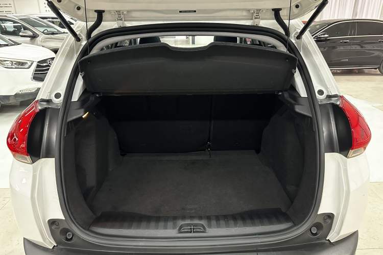 Used Peugeot 2008 2014 1.6L Automatic Navigation Edition
