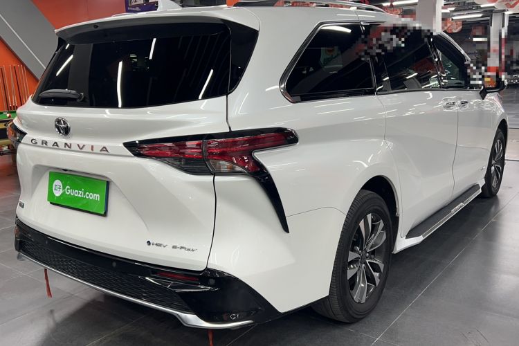 Used Toyota Granvia 2024 2.5L Hybrid Prestige PLUS Four-Wheel Drive Version
