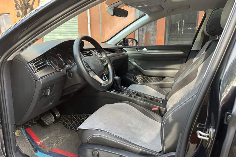 Used Volkswagen Magotan 2020 330TSI DSG Leading Model Interior 2