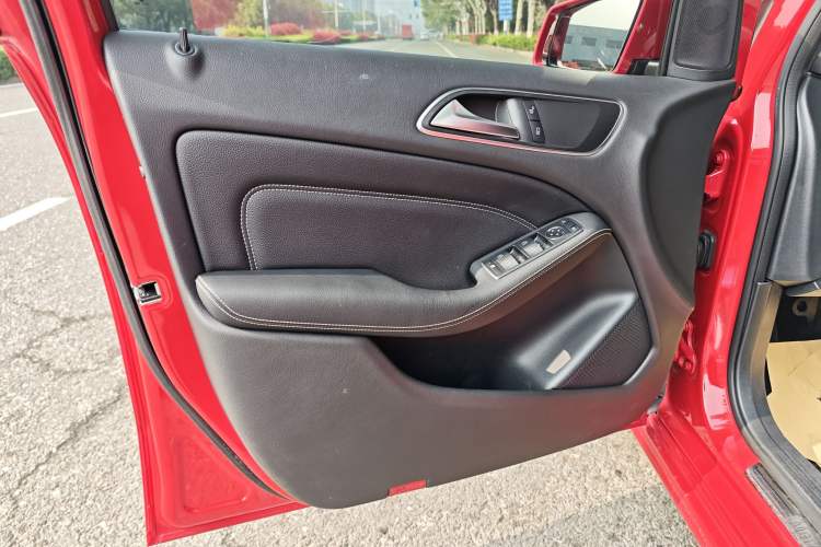 Used Mercedes-Benz B-Class 2015 B 200 Sport Edition