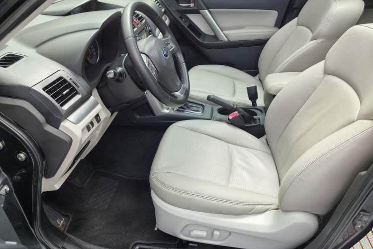 Used Subaru Forester 2013 2.5i Automatic Luxury Edition