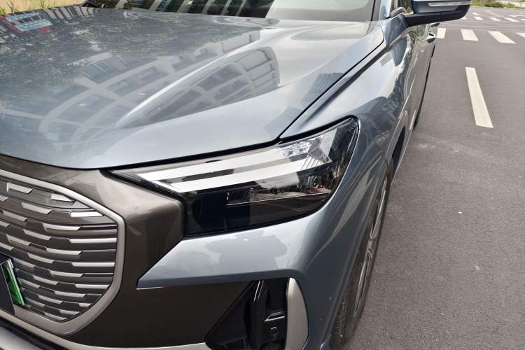 Used Audi Q4 e-tron 2024 40 e-tron Adventure Edition Exterior 10