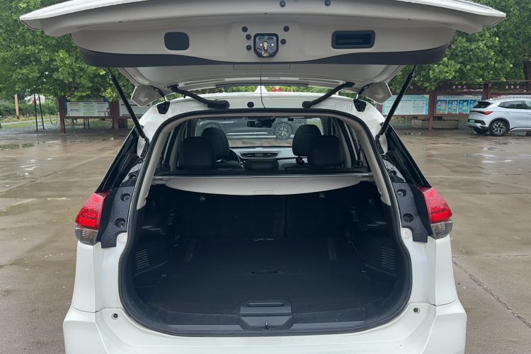 Used Nissan X-Trail 2019 2.0L CVT Smart Connect Comfort Edition 2WD