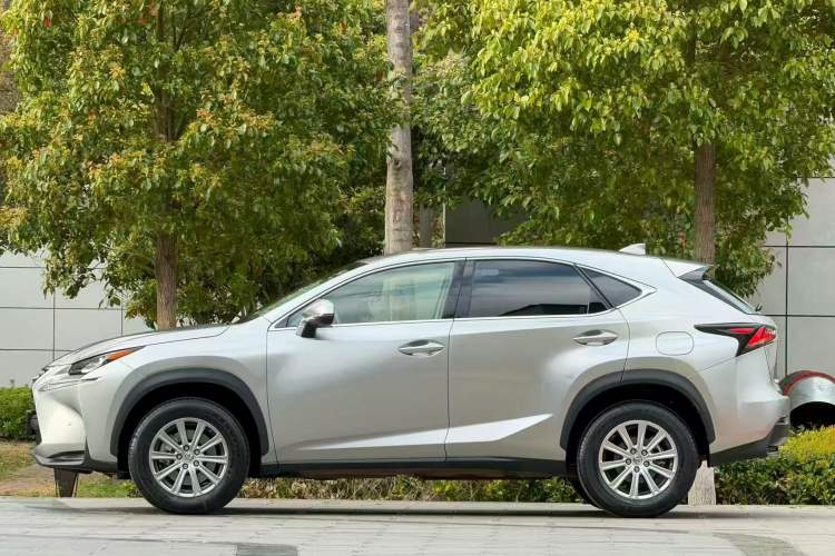 Used Lexus NX 2015 200 Front-Wheel Drive X-Trail SE Edition