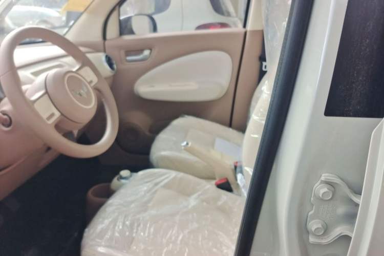 Used Wuling Hongguang MINIEV 2025 Four-Door Version Advanced Edition