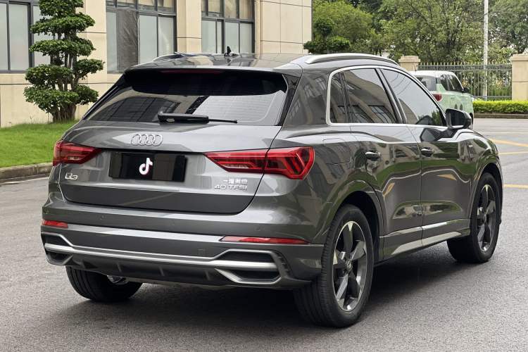 Used Audi Q3 2019 40 TFSI Fashion Dynamic Model