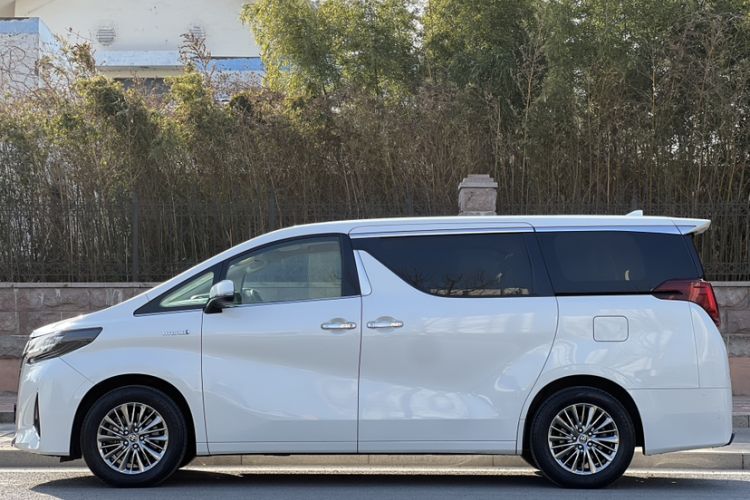Used Toyota Alphard 2021 Dual-Engine 2.5L Luxury Edition