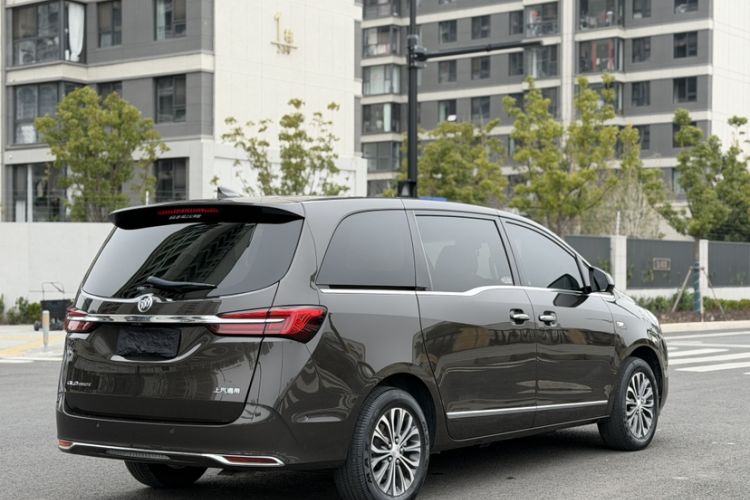 Used Buick GL8 2021 Land Cruiser Executive 652T Premium Model
