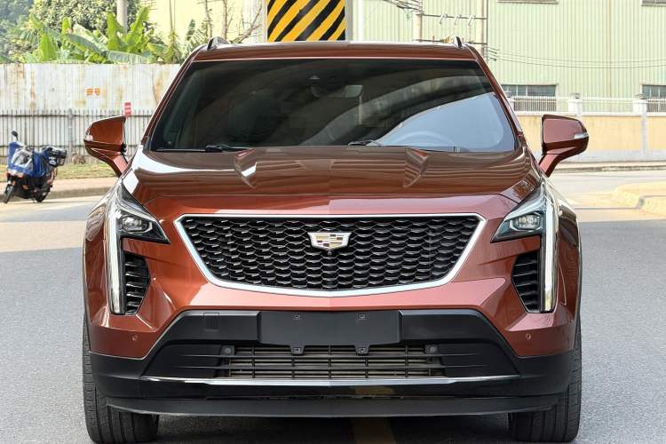 Used Cadillac XT4 2018 28T 4x4 Platinum Sport Edition
